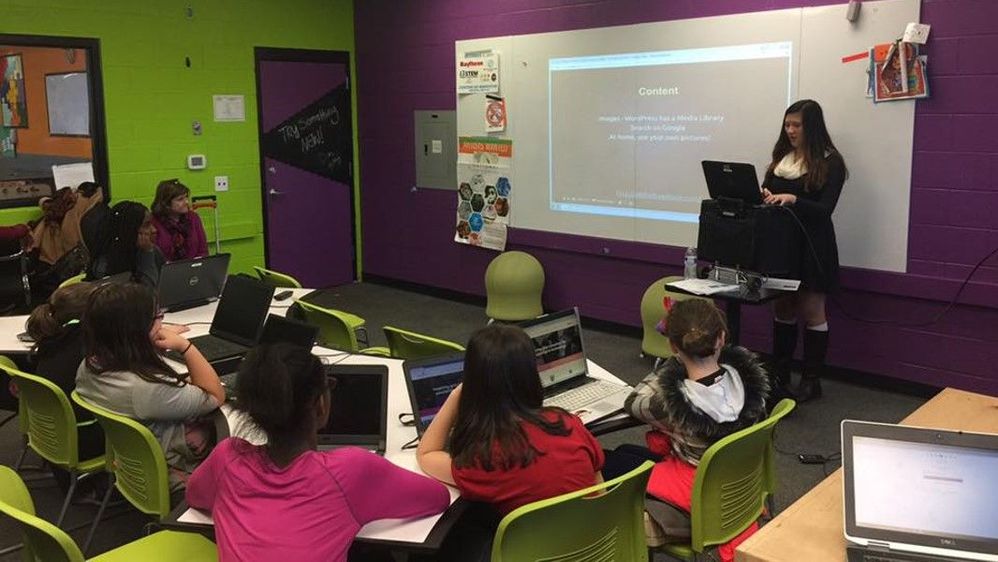 Sarah E Patrick leads our first TechGirlz workshop